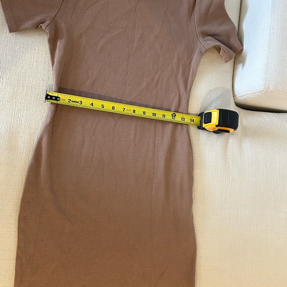 Tan Bodycon Mini Dress with Crew Neck and Short Sleeves